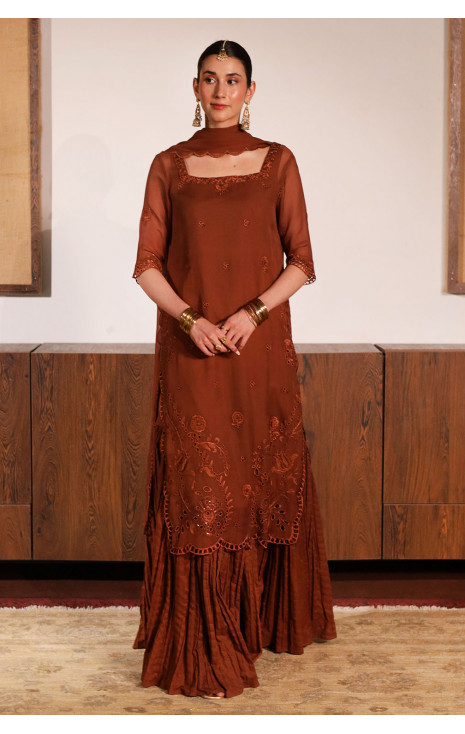 Pecan Brown Outfit